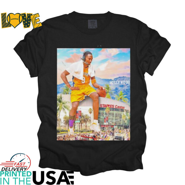 Kobe Bryant giant on Staples center Los Angeles Lakers basketball shirt